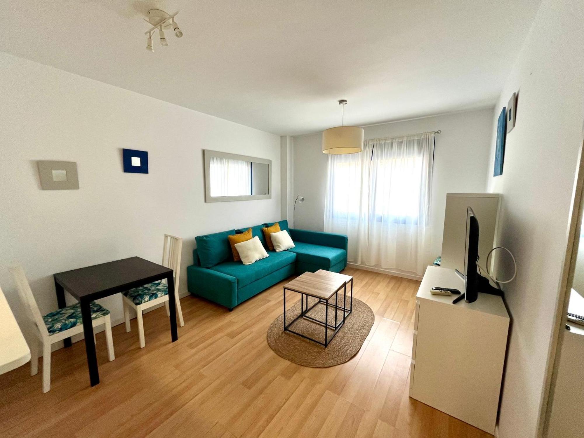 Puerta Al Mar Apartment Malaga Exterior photo